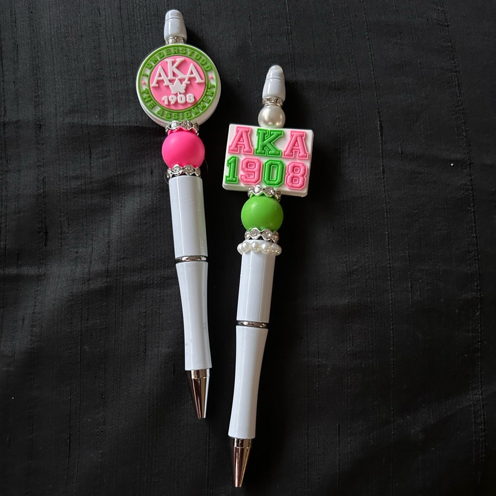 AKA 1908 White and Pink Pen 🖊️ 💕 - Picture 3 of 3